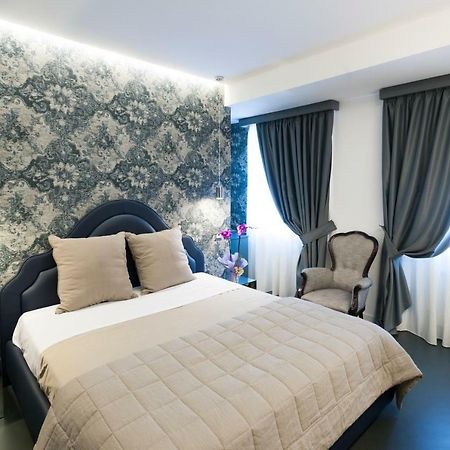 เรซิเดนซา มอนฟี Hotel โรม ภายนอก รูปภาพ