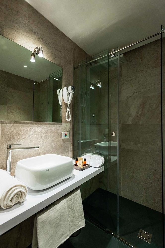 เรซิเดนซา มอนฟี Hotel โรม ภายนอก รูปภาพ