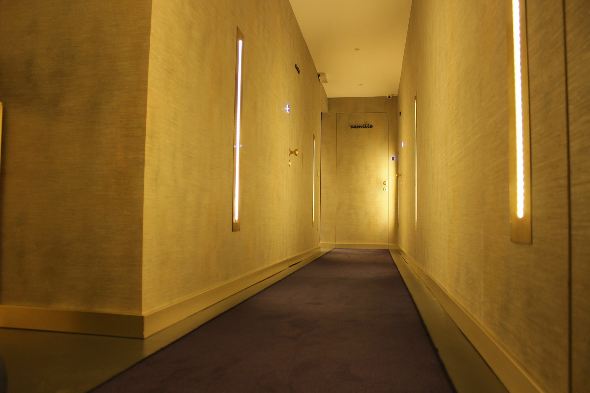 เรซิเดนซา มอนฟี Hotel โรม ภายนอก รูปภาพ